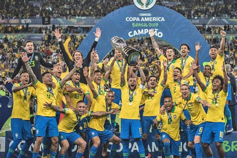 L'Effervescence de la Copa América 2019: Un Triomphe Inattendu pour le Brésil face à une Sélection Péruvienne Battante